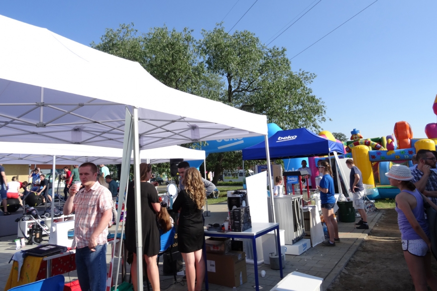 Technological picnic
